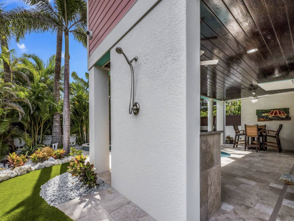 Luxury Holmes Beach Vacation Home Sleeps 8 Private Pool